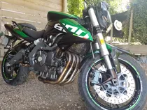 Comprar Vendo Impecable Esta ,con Sus Services Hechos En Regla .