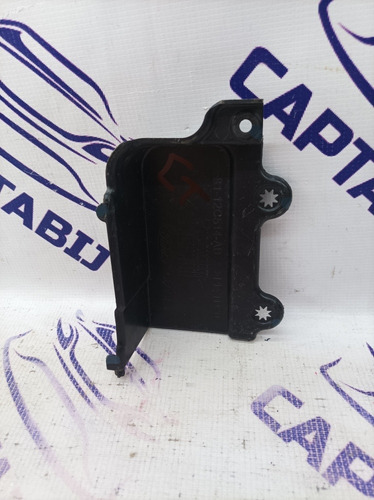 Base Moldura Espaciador De Partes Cuerpo Ford Fiesta 11-17 (Usado)