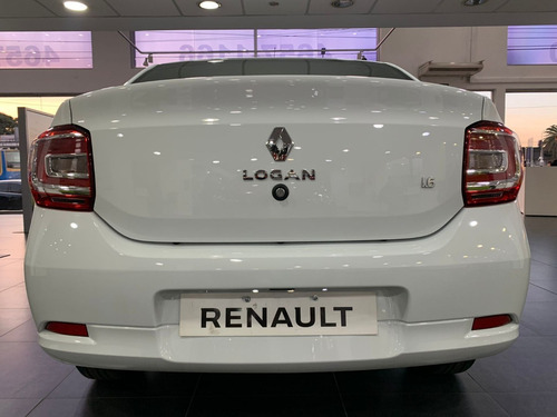 Imagen 12 de 16 de Renault Logan 1.6 Life Aa