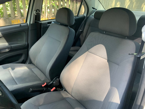 Volkswagen Voyage 1.6!!! R$28.900,00!! 2012!! Top!! Ipva Pg!