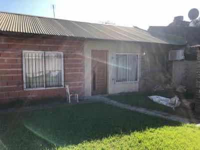 Casa En Venta - 2 Dormitorios 1 Baño - Cochera - 320mts2 - El Talar, Tigre