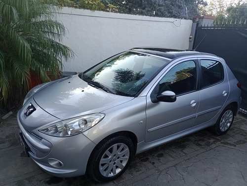 Peugeot 207 1.6 Feline 106cv