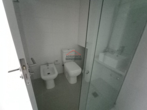 Apartamento En Zona Brava * 3 Dormitorios- Ref: 5358