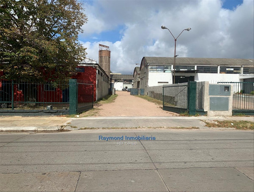 Excelente Galpón De 700m2 En Camino Maldonado
