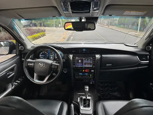 Toyota Fortuner 2.4