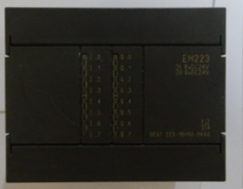 Módulo Siemens Em223 6es7 223-1bh00-0xa0 8di 8do 24vdc Usado