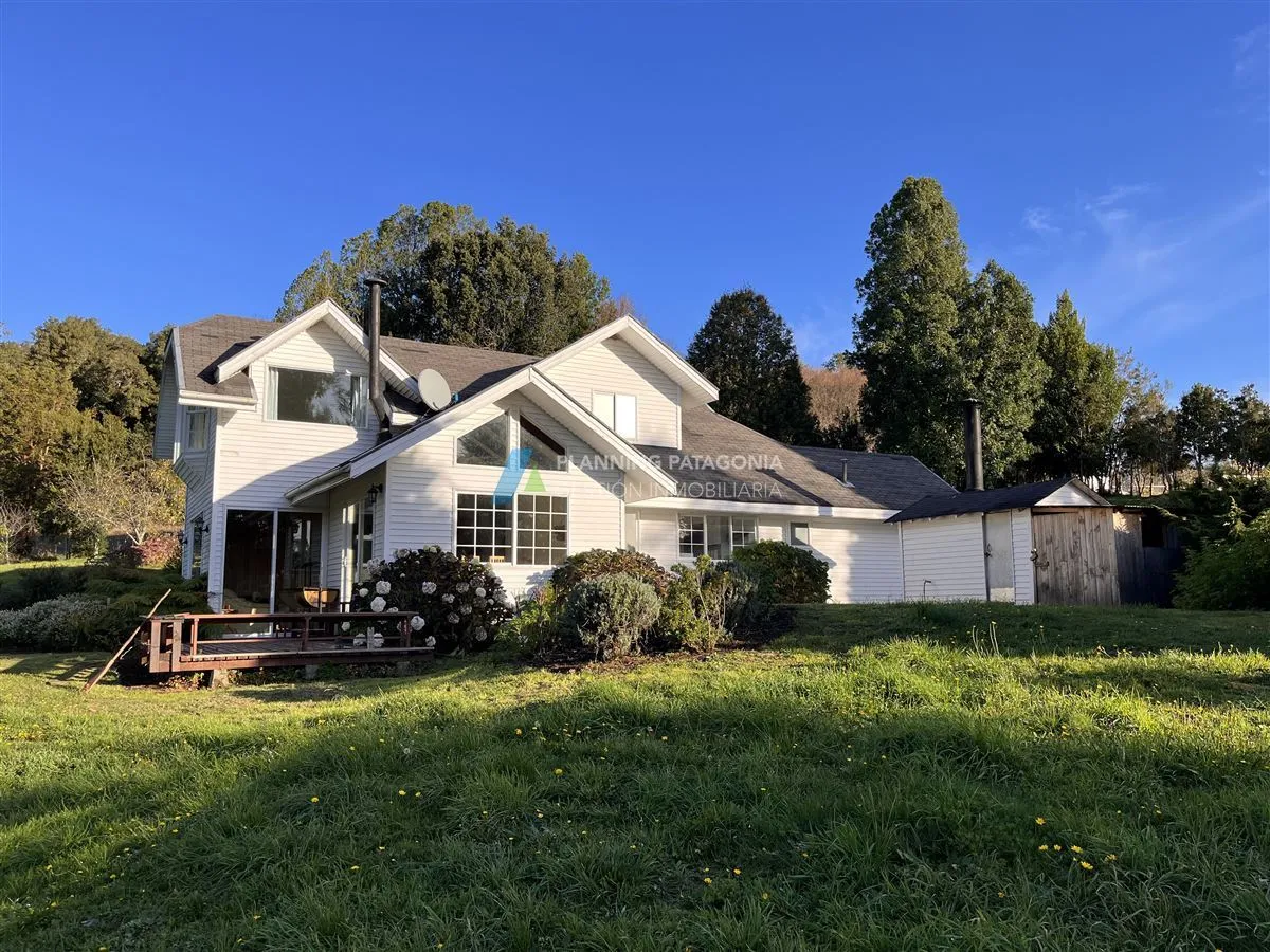 Imagen 2 de 20 de Casa En Venta En 7 Ha Con Vista Al Lago En Totoral