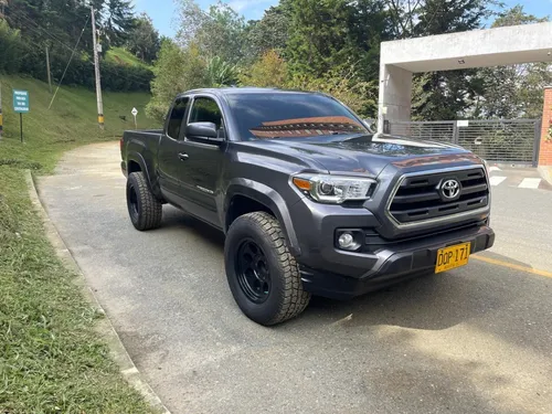 Toyota Tacoma Sr5