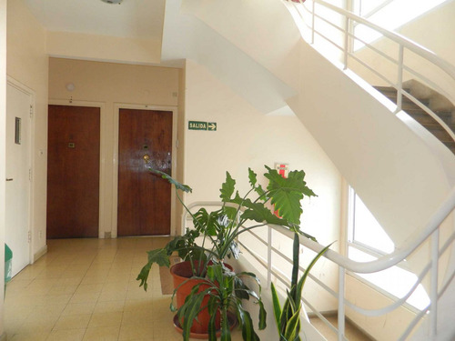Venta De Departamento 3 Ambientes En Barrio Norte