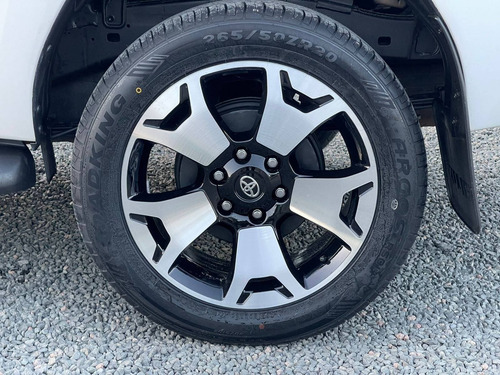 Imagem 5 de 8 de Toyota Hilux 2.8 Srx 4x4 Cd 16v Diesel 4p Automático
