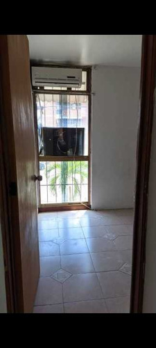 Imagen 8 de 9 de Vendo Apartamento 64m2 3h/1b/1p Castillejo 8582.