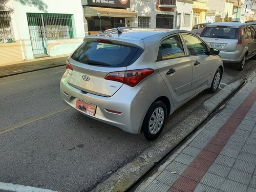 Imagem 3 de 9 de Hyundai Hb20 1.0