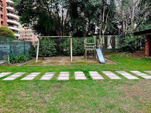 Amoblado Por Temporada. Bicentenario. 3d/3b + Servicios