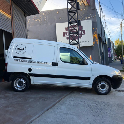 Citroen Berlingo 2016 Gnc Furgón Equipo De Frio Primera Mano