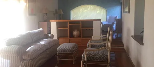 La Casa De Los Apantles