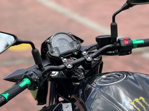 Kawasaki Z400 2021