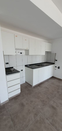 Imagen 3 de 18 de Departamento En Venta De 1 Dormitorio En San Miguel