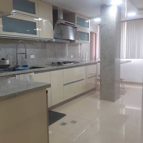 Best House Vende Apartamento En Los Nuevos Teques ( Ph )