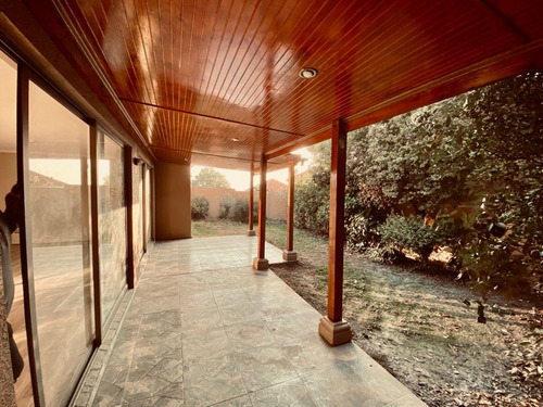 Casa En Conjunto Cerrado 3d/3b