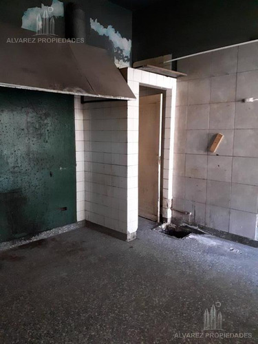 Imagen 25 de 30 de Venta En Bloque De 3 Locales Y 3 Viviendas Ituzaingo Retasado Oportunidad