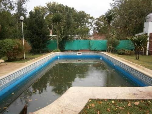 Venta - Casa Quinta Llamada La Deseada De 4 Ambientes