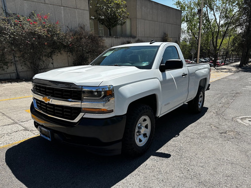 Chevrolet Silverado Silverado 1500 Ls Cab Regular At