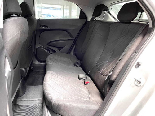 Imagem 6 de 15 de Hyundai Hb20 1.0 Confort Plus 2014