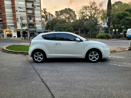 Imagen 3 de 14 de Alfa Romeo Mito
