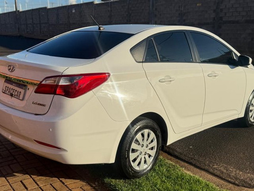 Hyundai HB20S HB20S 1.6 COMFORT PLUS 16V FLEX 4P MANUAL