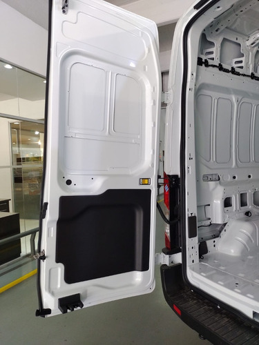 Imagen 8 de 15 de Ford Transit Furgón Largo Techo Alto Ventas Corporativas - C