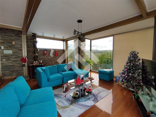 Casa En Venta Los Almendros, Reñaca, 5d Y 4b, Viña Del Mar