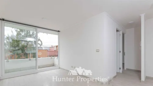 Departamento En Venta De 2d-1b Y Piscina. En La Cisterna