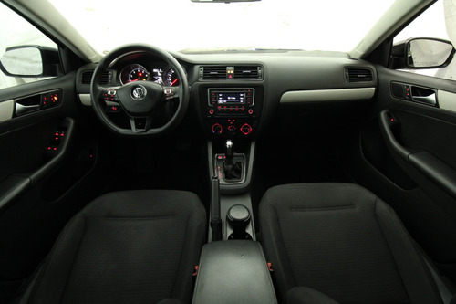 Volkswagen Jetta 2.5 Trendline Tiptronic At