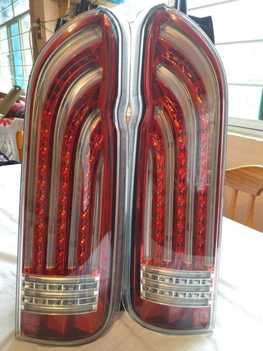Calaveras Deportivas D Leds Para Toyota Hiace 05-19 05-19