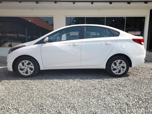 Imagem 3 de 8 de Hyundai Hb20s 1.6 Comfort Plus Aut
