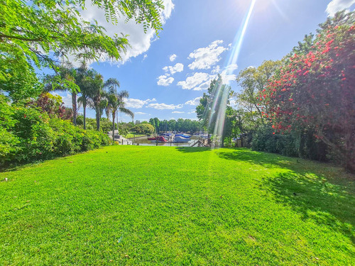 Casa En Venta Al Rio, Santa María De Tigre