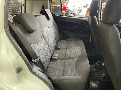 Fiat Uno 1.0 EVO ATTRACTIVE 8V FLEX 4P MANUAL