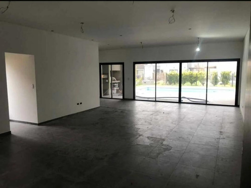 Imagen 4 de 8 de Casa - El Canton - Puerto
