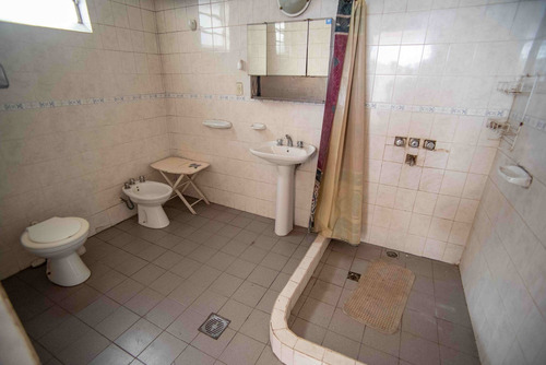 Imagen 22 de 26 de Casa En Venta Con Dpto Interno A Del Valle Y Risso