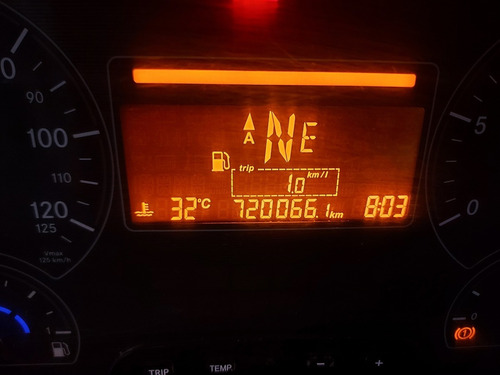 Imagem 2 de 15 de M Benz Axor 2544 6x2 2014 Canelinha