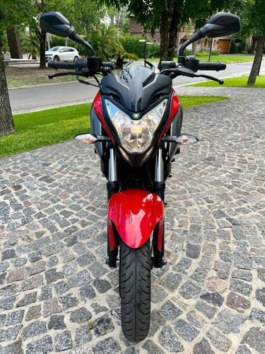 Imagen 7 de 18 de Bajaj Rouser Ns 200 Roja Y Negra 2016 Rodada En 2020, 5.000k
