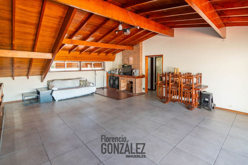 Venta Casa 4 Ambientes Jardin Parrilla Pileta Garaje
