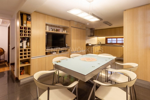 Casa En Venta Con Excelente Ubicación En Carrasco Id 5539