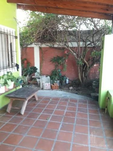 Imagen 2 de 12 de Departamento 4 Ambientes Venta Bernal Oeste