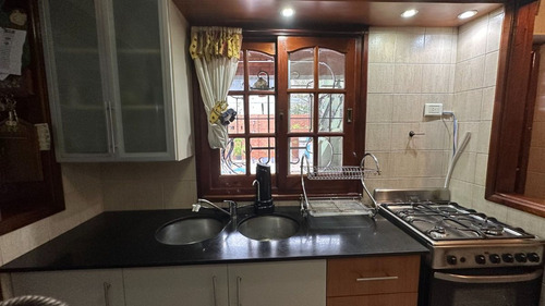 Casa 4 Ambientes Con Patio, Venta R. De Escalada
