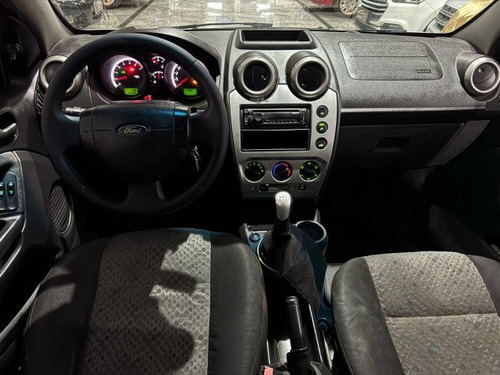 Ford Fiesta Fiesta 1.0 ROCAM HATCH 8V FLEX 4P MANUAL
