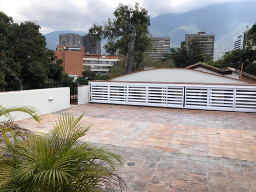 Casa En Venta La Floresta 520m2 