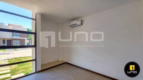 Imagen 5 de 13 de Casa En Venta Zona Urubo Condominio Los Parques 3