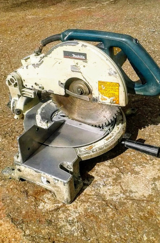 Ingleteadora Makita 10'' Trabajo Pesado 4600rpm 1800 Watts