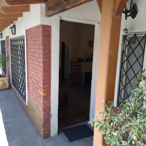 Imagen 22 de 30 de Casa Quinta Sobre Parque De 1834 M2 - El Trébol